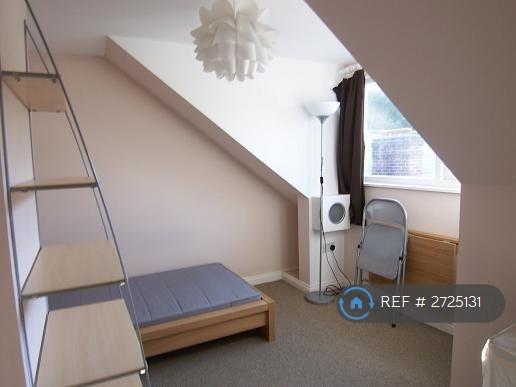 Bedroom 2 Sgl £495