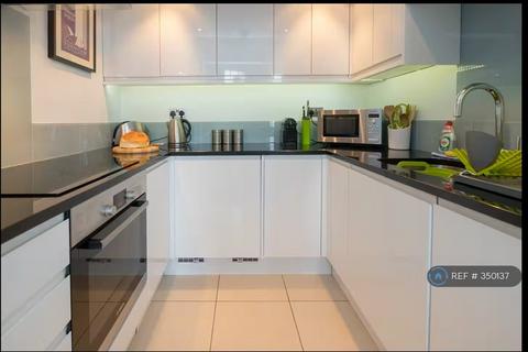 2 bedroom flat to rent, Marine Parade, Brighton, BN2