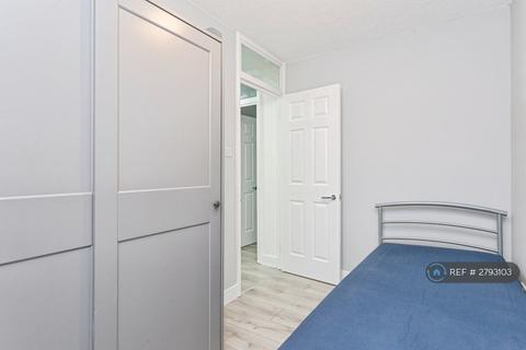 undefined, Swallow Court, Ruislip, HA4
