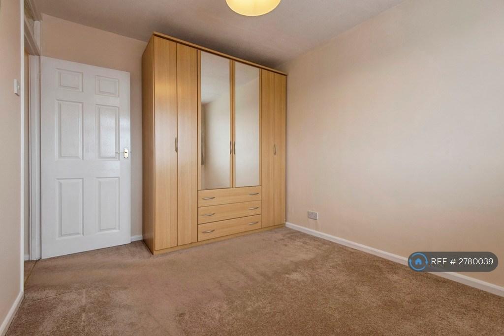 Bedroom 2 Wardrobe Storage