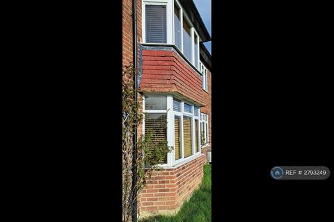 2 bedroom maisonette to rent, Highfield Road, Chelmsford, CM1