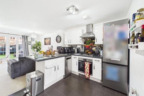 2 bedroom end of terrace house for sale, Fauld Drive Kingsway, Quedgeley, Gloucester, Gloucestershire, GL2