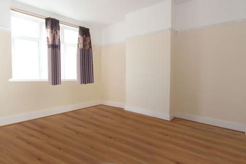 undefined, 4 Bedroom House - Wood Green N22