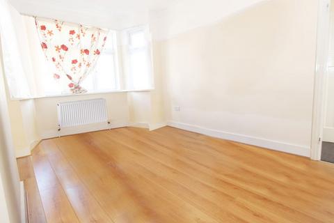 undefined, 4 Bedroom House - Wood Green N22