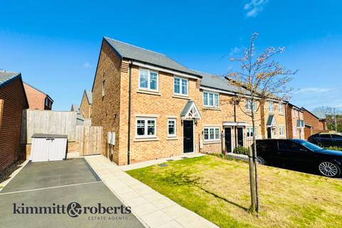 3 bedroom end of terrace house for sale, Roseberry Close, Seaham, Durham, SR7
