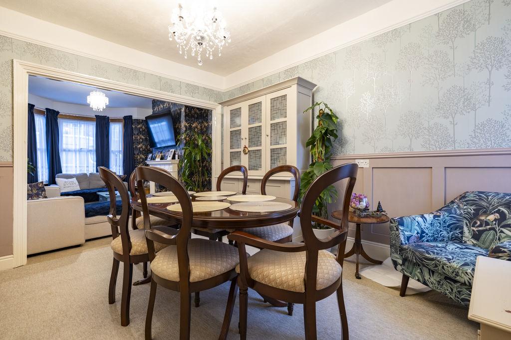 Lounge/diner