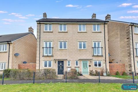 Serotine Crescent, Trowbridge