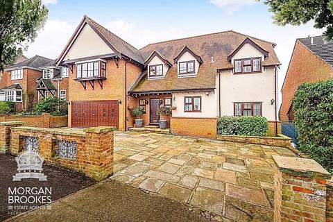 4 bedroom detached house for sale, St. Marys Road, South Benfleet