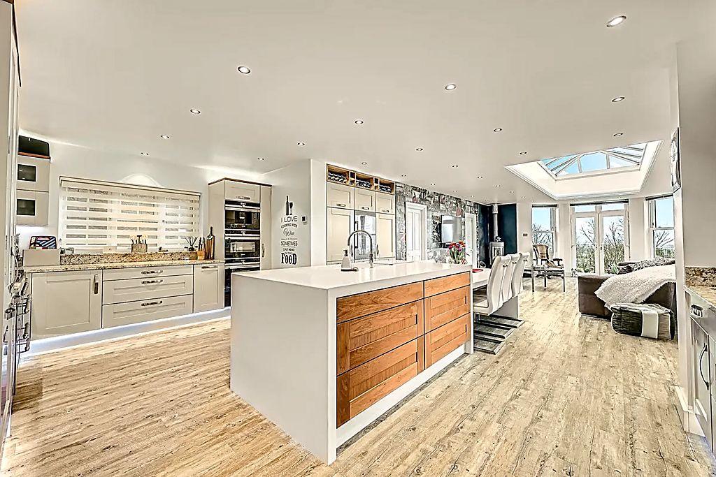 Kitchen / Orangery