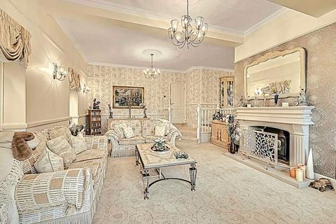 4 bedroom detached house for sale, St. Marys Road, South Benfleet