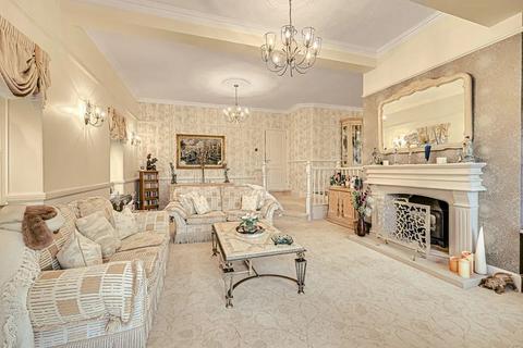 4 bedroom detached house for sale, St. Marys Road, South Benfleet
