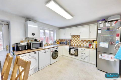 3 bedroom terraced house for sale, Manley Close, Trowbridge