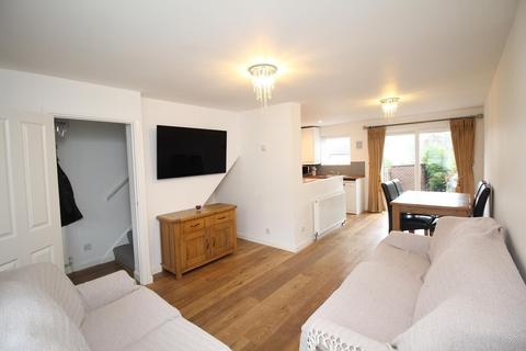 2 bedroom end of terrace house for sale, The Foxgloves, Billericay, CM12