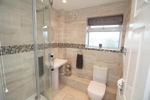 2 bedroom end of terrace house for sale, The Foxgloves, Billericay, CM12