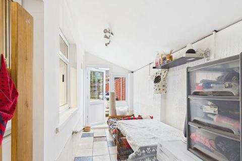 3 bedroom terraced house for sale, Robinhood Street, Gloucester