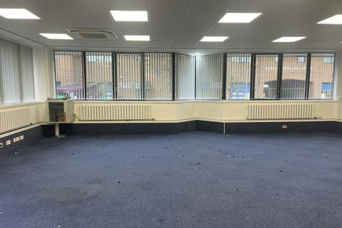 Office to rent, Wellington Rd High Wycombe HP12 3PS