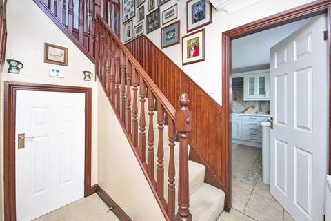 4 bedroom detached house for sale, Pear Tree Avenue, Chorley PR7