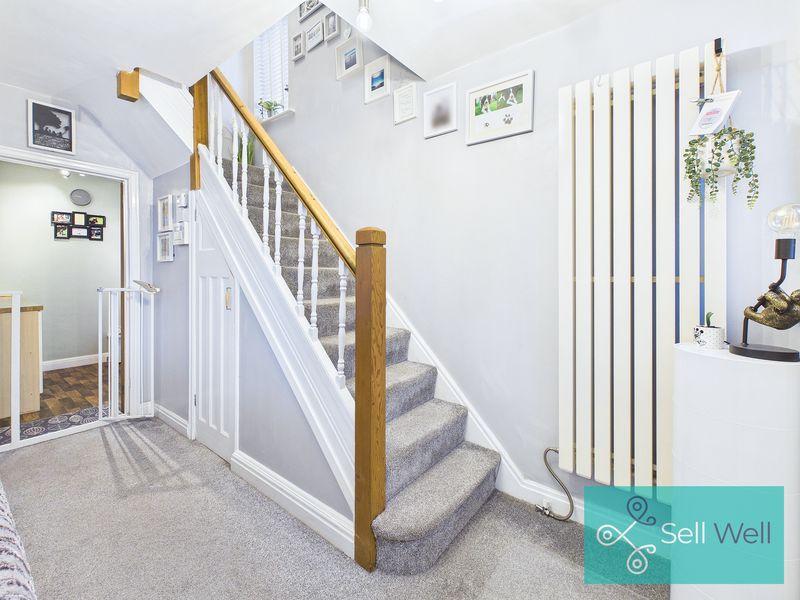 Lounge/Staircase