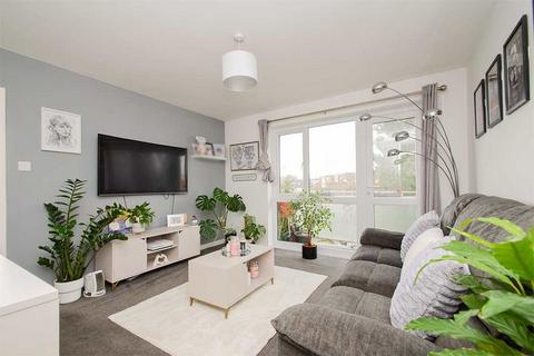 2 bedroom flat for sale, Ridware House, Hobs Road, Lichfield WS13