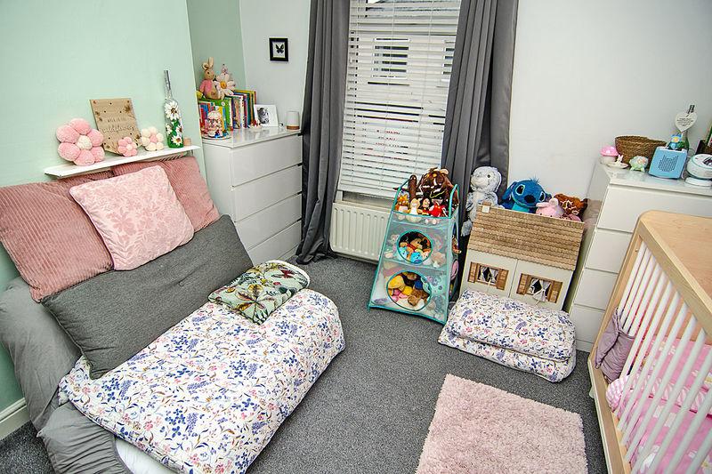 Photo 11