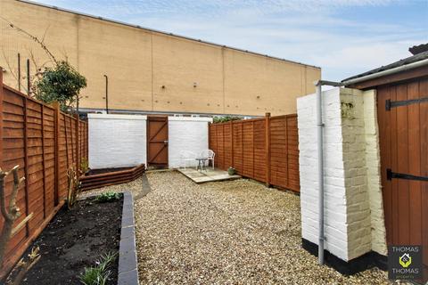 3 bedroom terraced house for sale, Nettleton Road, Gloucester