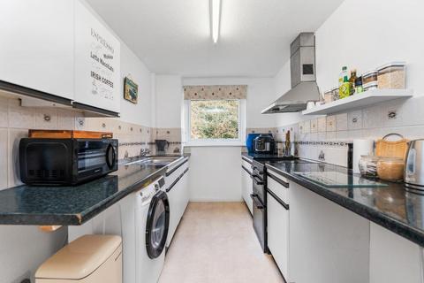 2 bedroom flat for sale, Surrey Road, Seaford BN25