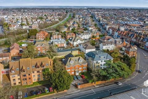 2 bedroom flat for sale, Wellington Road, Bournemouth BH8