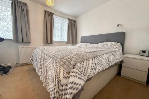 undefined, Cheslyn Close, Wigmore, Luton, Bedfordshire, LU2 8UA