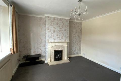 2 bedroom flat for sale, Corbets Tey Road, Upminster RM14