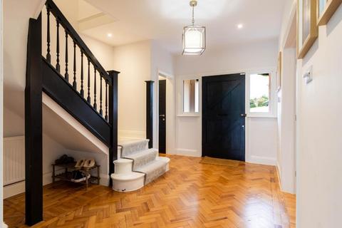 4 bedroom detached house for sale, West Hill, Sanderstead, CR2 0SB