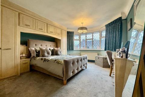 undefined, Marston Gardens, Old Bedford Road Area, Luton, Bedfordshire, LU2 7DY