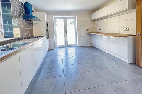 4 bedroom detached house for sale, Greenhill Road, Herne Bay