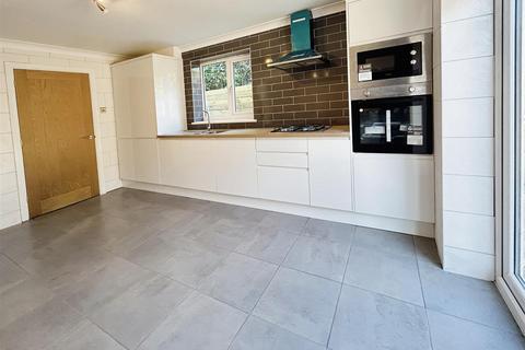 4 bedroom detached house for sale, Greenhill Road, Herne Bay