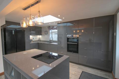 4 bedroom semi-detached bungalow for sale, Church Hill Road, Thurmaston