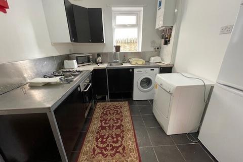 2 bedroom apartment to rent, Marlborough Road, Cardiff, CF23