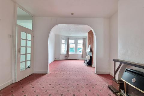 3 bedroom terraced house for sale, Golfe Road, Ilford