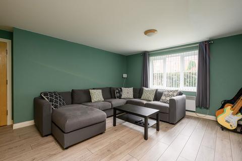 2 bedroom flat for sale, Dukes Court, York YO26