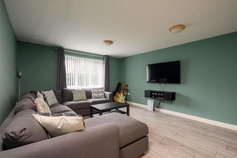 2 bedroom flat for sale, Dukes Court, York YO26