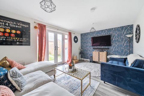 3 bedroom semi-detached house for sale, Rutherford Crescent, Bedfordshire LU7