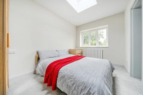 2 bedroom bungalow for sale, Stansted Crescent, Bexley