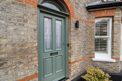 2 bedroom maisonette for sale, Montagu Road, Datchet, Slough