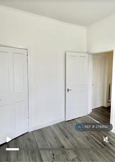 3 bedroom flat to rent, Dryburn Avenue, Glasgow, G52