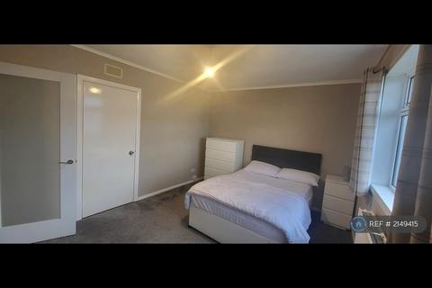 3 bedroom detached house to rent, North Campbell Road, Innellan, Dunoon, PA23