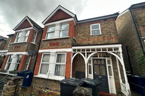 undefined, Kingsley Avenue, West Ealing,