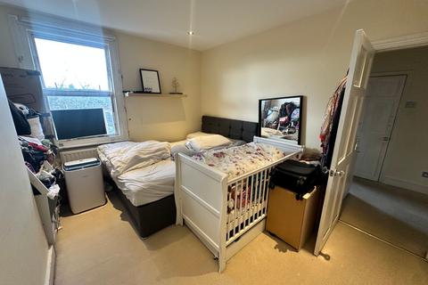 undefined, Kingsley Avenue, West Ealing,