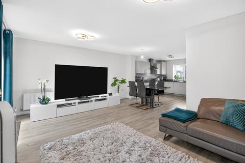 3 bedroom detached house for sale, Caber Walk, Bedford, MK40