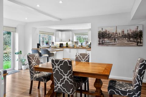 undefined, Tillingbourne Road, Guildford, GU4