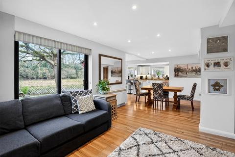 undefined, Tillingbourne Road, Guildford, GU4