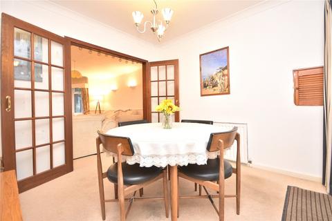 3 bedroom semi-detached house for sale, Ringwood Drive, Leeds, West Yorkshire