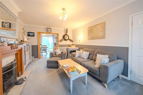 3 bedroom semi-detached house for sale, Summerbridge Crescent, Idle